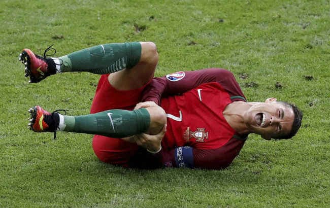 Euro Cup 2016: रोनाल्डो के लिए कभी खुशी-कभी गम लेकर आया फाइनल मुकाबला