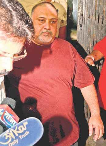 प. बंगाल : मुख्यमंत्री ममता बनर्जी के निर्देश पर तृणमूल पार्षद गिरफ्तार