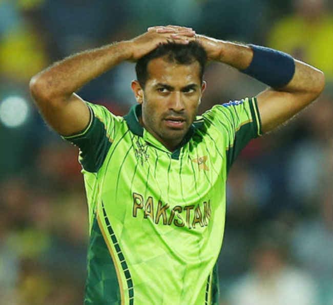पाकिस्तानी गेंदबाज रियाज ने इंग्लैंड के क्रिकेटरों को छींटाकशी के प्रति चेताया