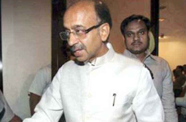 बीमार हॉकी धुरंधर मोहम्मद शाहिद को देखने पहुंचे खेल मंत्री गोयल