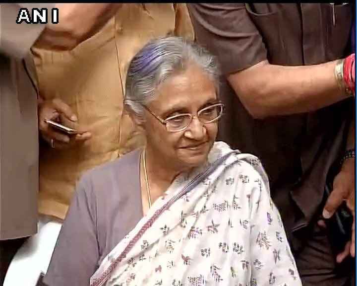 उत्तरप्रदेश में कांग्रेस को शीला दीक्षित का सहारा, मुख्यमंत्री उम्मीदवार घोषित