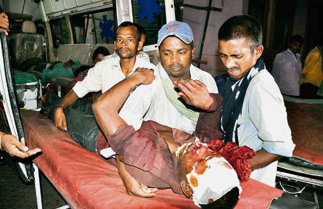 बड़ा हादसा : ट्रेन में दौड़ा करेंट, 3 की मौत