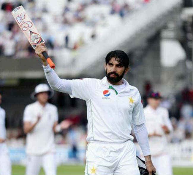 लॉर्ड्स पर मिसबाह ने रचा इतिहास, 42 की उम्र में शतक जमाने वाले दुनिया के पहले कप्‍तान बने