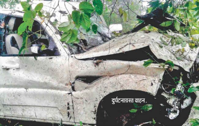 राष्ट्रपति के काफिले की गाड़ी खाई में गिरी, 5 जख्मी