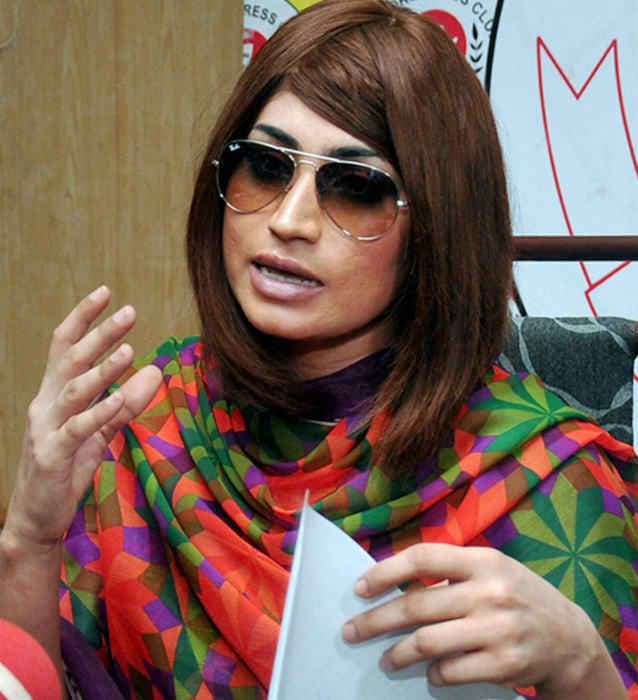 पाक मॉडल कंदिल बलोच का हुआ अंतिम संस्कार, हत्यारे भाई का कराना चाहती थी शादी, VIDEO