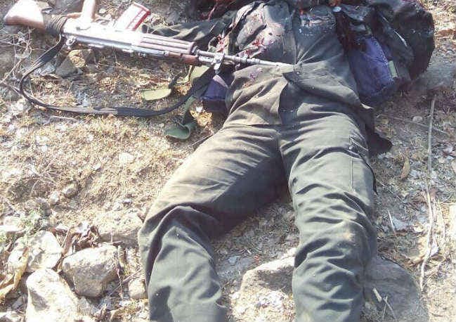 माओवादियों ने बारुदी सुरंग विस्फोट किया, CRPF ने जवाबी कार्रवाई की