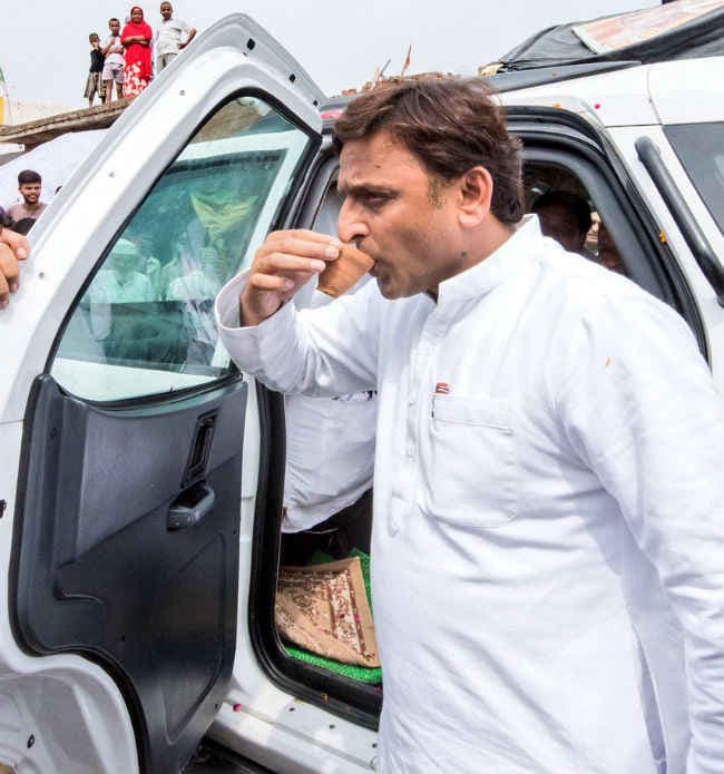 इस बार कठिन है डगर अखिलेश यादव की