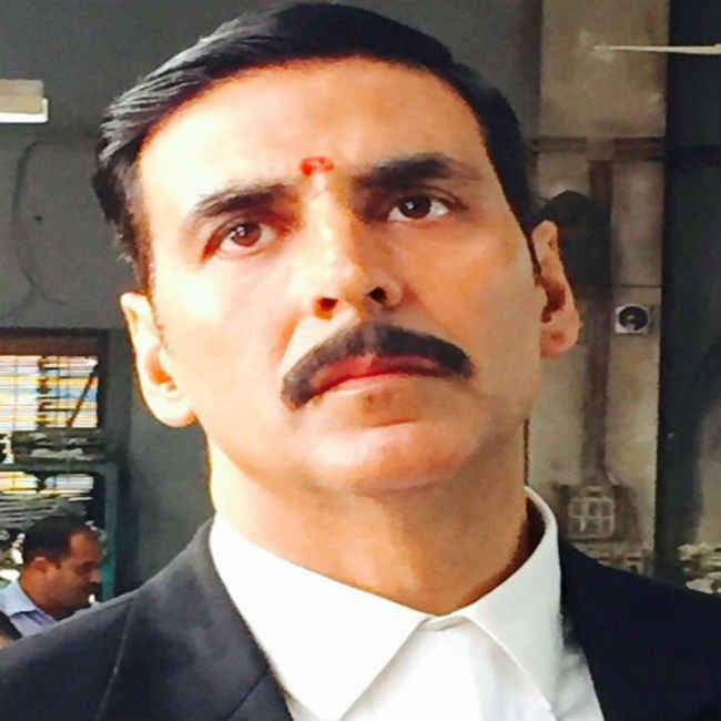 ''JOLLY LLB 2'' में वकील का किरदार निभायेंगे अक्षय, फर्स्‍टलुक जारी...