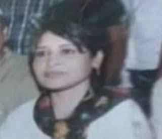 महिला कार्यकर्ता की खुदकुशी से ''आप'' परेशान, पढें क्या है मामला