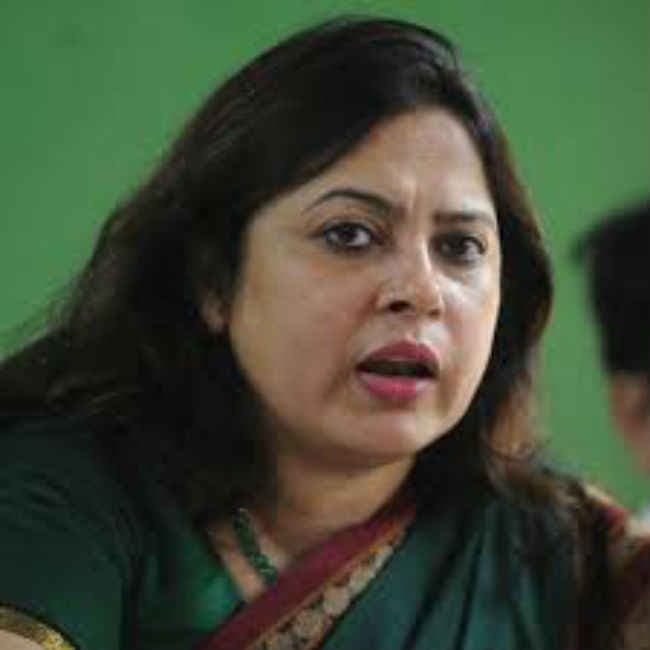 ‘आप’ महिलाओं का इस्तेमाल करना चाहती है, मान्यता रद्द हो : मीनाक्षी लेखी