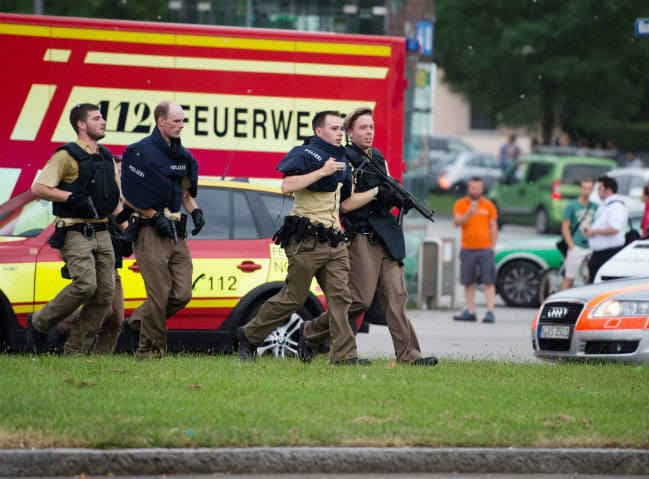 जर्मनी : म्यूनिख के शॉपिंग सेंटर में गोलीबारी, 9 लोगों की मौत, दर्जनों घायल