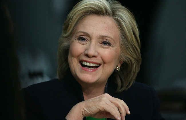 हिलेरी क्लिंटन ने टिम केन को उपराष्ट्रपति पद के लिए अपना उम्मीदवार चुना