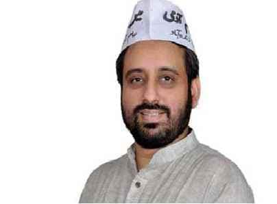 आप विधायक अमानतुल्ला खान गिरफ्तार, केजरीवाल ने मोदी पर लगाया आरोप