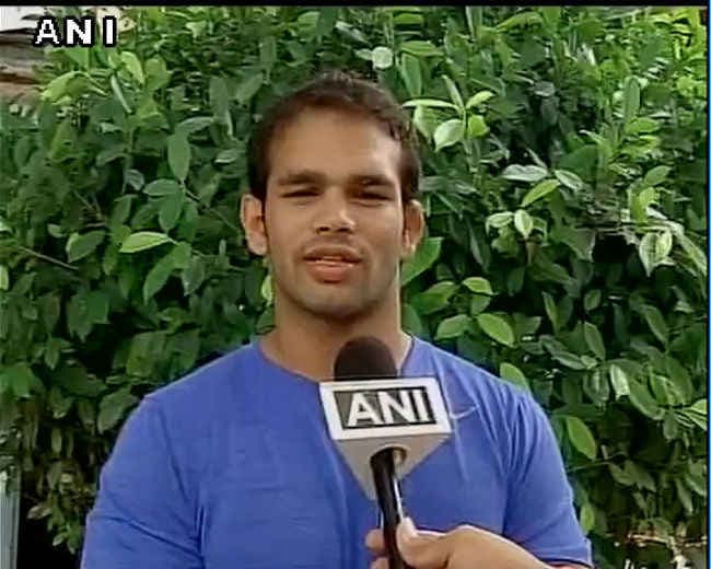 आखिर साजिश के लिए नरसिंह यादव किसकी ओर उठा रहे हैं अंगुली?