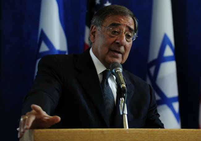 डोनाल्ड ट्रंप नहीं बन सकते अमेरिका के ‘कमांडर-इन-चीफ'': पनेटा