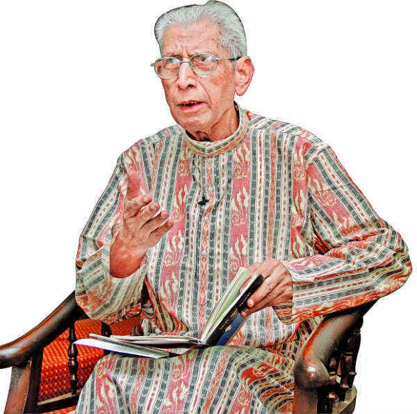 90 के नामवर : साहित्यिक योगी का जीवन जीते रहे हैं नामवर सिंह