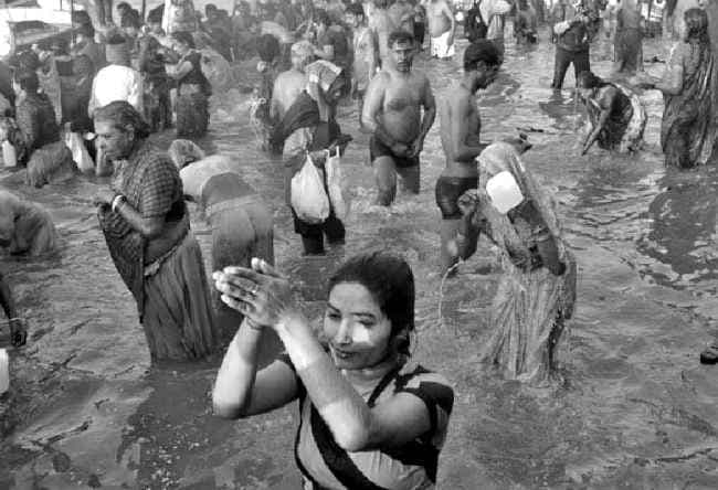 सामाजिक मोरचे पर स्त्री-आजादी