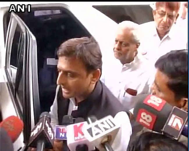 विपक्ष अगर बुलंदशहर रेप केस की CBI जांच चाहता है, तो मैं तैयार हूं : अखिलेश यादव