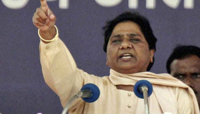 ऊना के पीड़ितों से मिलने पहुंचीं मायावती, कहा सत्ता की चाबी पर कब्जे की जरूरत