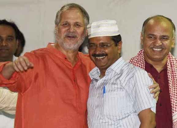 आप ने कहा, दिल्लीवालों को दिक्कत है,तो उपराज्यपाल से करें शिकायत