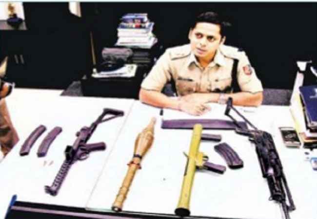 पुरुलिया से राॅकेट लांचर, एके-47  राइफल बरामद