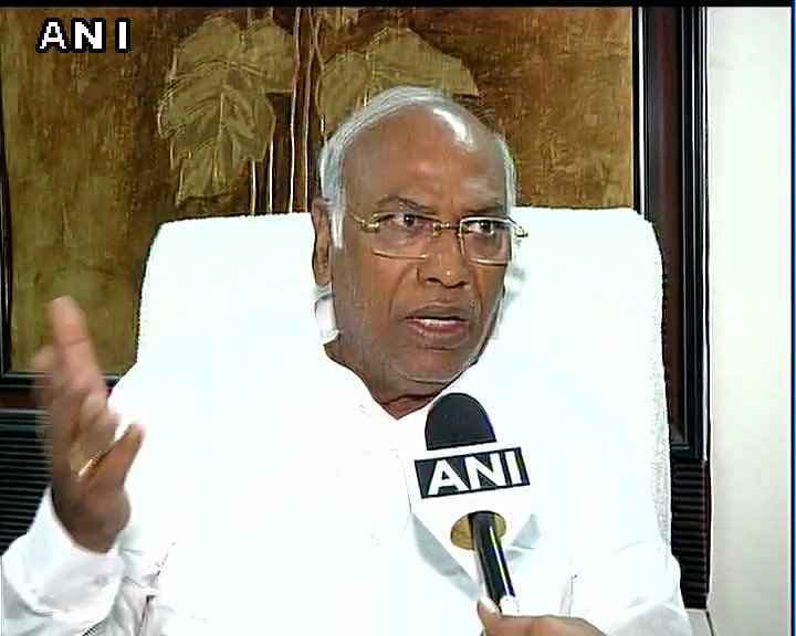 दलित हिंसा को लेकर PM MODI ने तोड़ी चुप्पी, कांग्रेस ने कहा- नीयत देखना पड़ेगा