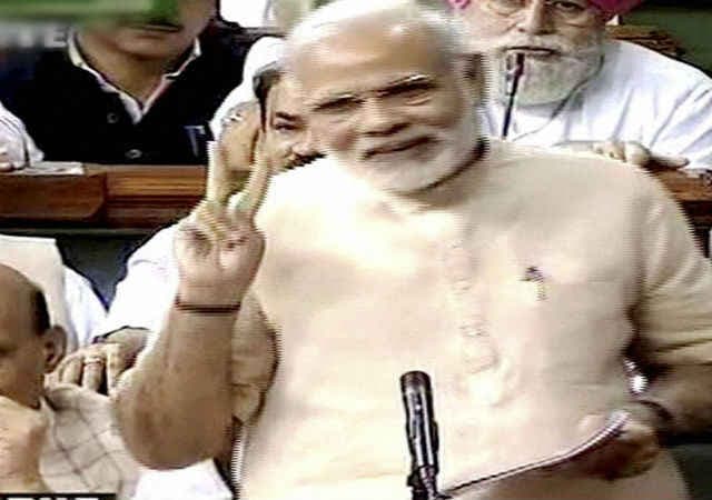 राज्यसभा के बाद लोकसभा में भी पास हुआ GST, अब गेंद राज्यों के पाले में