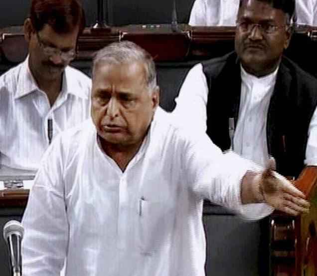 जब दुखी मुलायम ने लोकसभा में कहा- मोदी जी द्वारा गिफ्टेड शेर मर गए