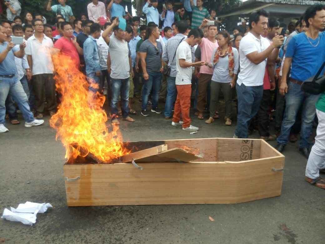 कलिखो पुल की मौत के बाद ईटानगर में तनाव