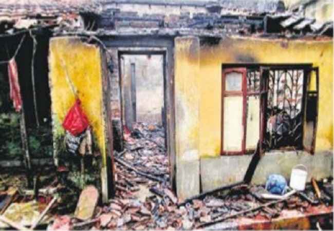 बंगाल : उलबेड़िया में सिलिंडर फटने से एक ही परिवार के 3 की मौत