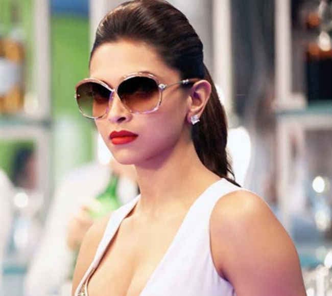 देखें, दीपिका पादुकोण का नया वर्कआउट वीडियो