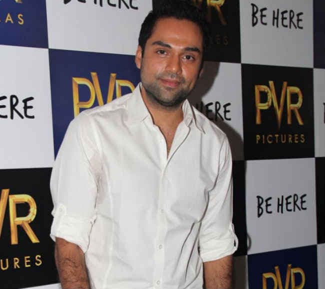 क्‍या आप जानते हैं अभय देओल नहीं थे ‘हैप्‍पी भाग जायेगी'' की पहली पसंद ?