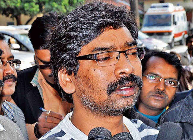 हमारे साथ हैं सत्ता पक्ष के 17 विधायक