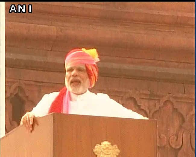 पीएम के स्वतंत्रता दिवस संबोधन के तुरंत बाद ‘आप’ नेताओं ने उन्हें लिया निशाने पर