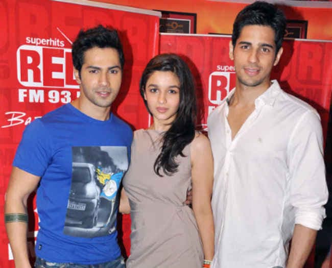 वरुण-आलिया की नजदीकियों से खफा हैं सिद्धार्थ मल्‍होत्रा!