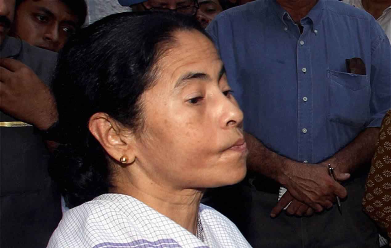 नेताजी सुभाष चंद्र बोस पर जेटली के ट्वीट पर भड़कीं ममता बनर्जी