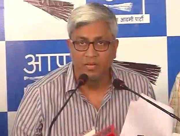 आप ने गेंद नवजोत सिंह सिद्धू के पाले में डाली, कहा - उनको लेना है फैसला