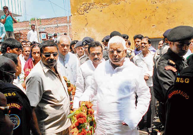 लालू ने मोबीन को दी श्रद्धांजलि