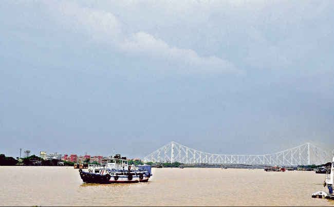 नदियों को बहने दो