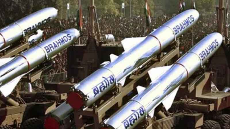 जानें, अरुणाचल में ब्रह्मोस की तैनाती से क्यों घबरा रहा है चीन