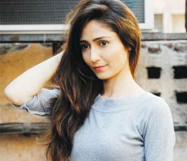 ‘साथ निभाना साथिया'' की इस एक्ट्रेस से हुई छेड़छाड़, FIR दर्ज