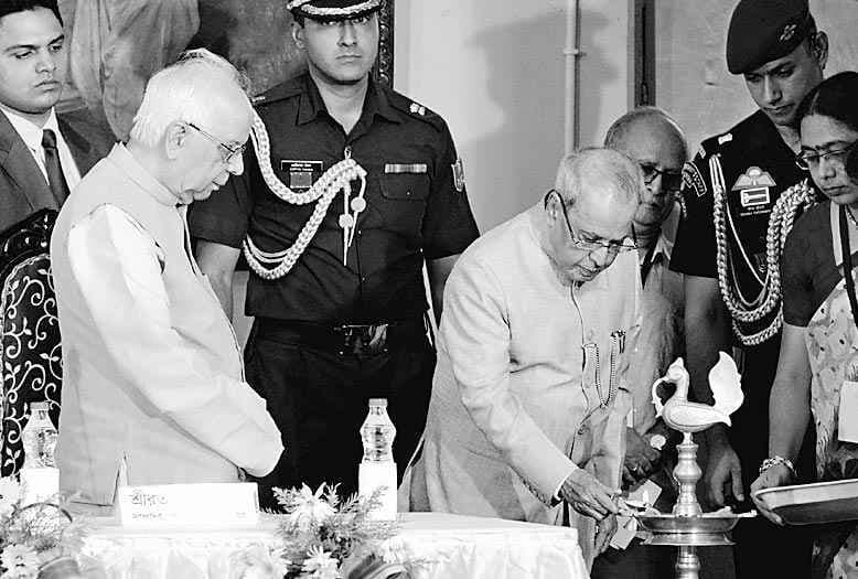 राष्ट्रपति प्रणब मुखर्जी ने ‘आकाशवाणी मैत्री'' चैनल का उद्घाटन किया