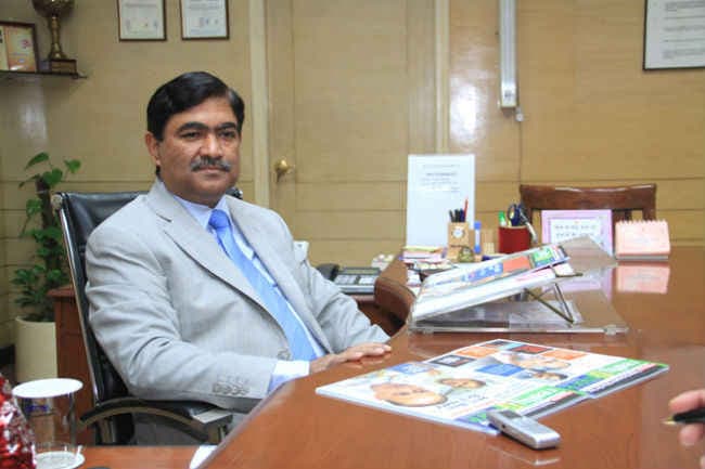 नोएडा अॅाथरिटी के CEO राम रमण पद से हटाये गये