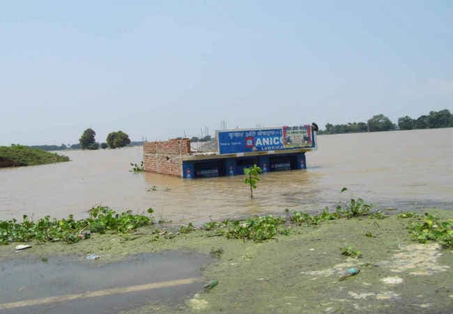 बिहार : आरा में बाढ़ के पानी में डूबने से 4 की मौत