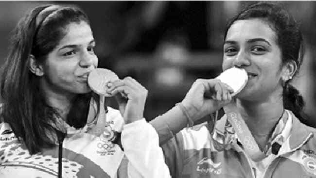 बेड़ियों से बेटियों की छलांग