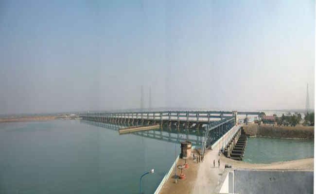 नीतीश ने उठायी फरक्का को विघटित करने की मांग, जानें फरक्का बराज और गंगा में बाढ़ का सच