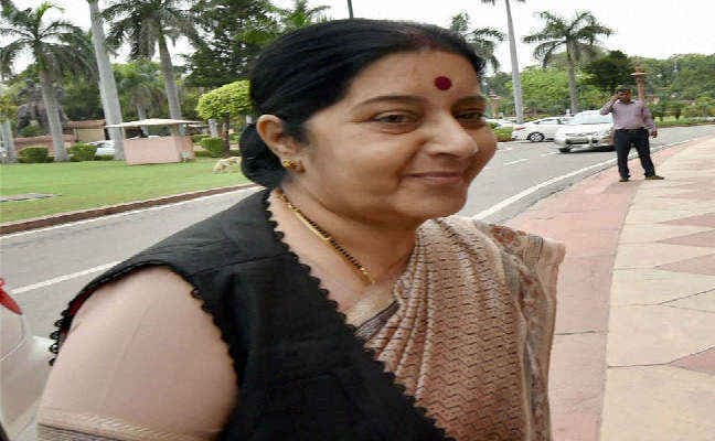 मदर टेरेसा को संत घोषित करने के कार्यक्रम में शामिल रहेंगी सुषमा स्‍वराज