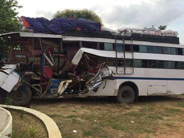 हजारीबाग :  रांची से सीवान जा रही बस दुर्घटनाग्रस्त, तीन की मौत
