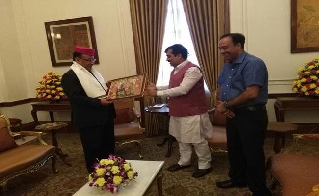 नेपाल के PM से मिले भाजपा MLA, कई विषयों पर हुई चर्चा