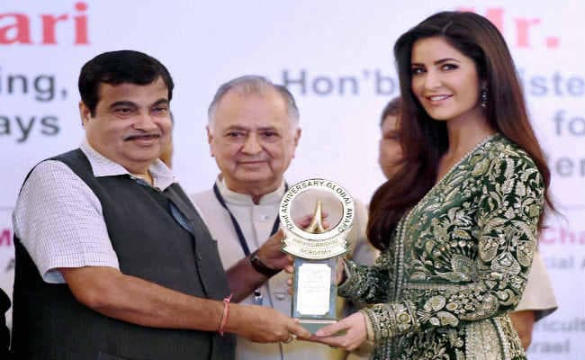 जानिये, स्मिता पाटिल स्मारक पुरस्कार पर क्या बोलीं कैटरीना